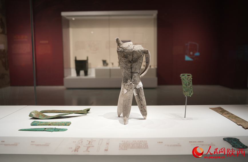 “吉金·中國(guó)”展上展出的精品文物。人民網(wǎng)記者 李志強(qiáng)攝