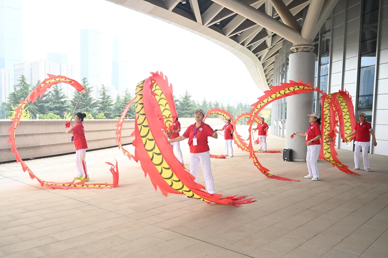 陜西省“全民健身日”主題活動(dòng)上的群眾節(jié)目。陜西省社會(huì)體育運(yùn)動(dòng)發(fā)展中心供圖